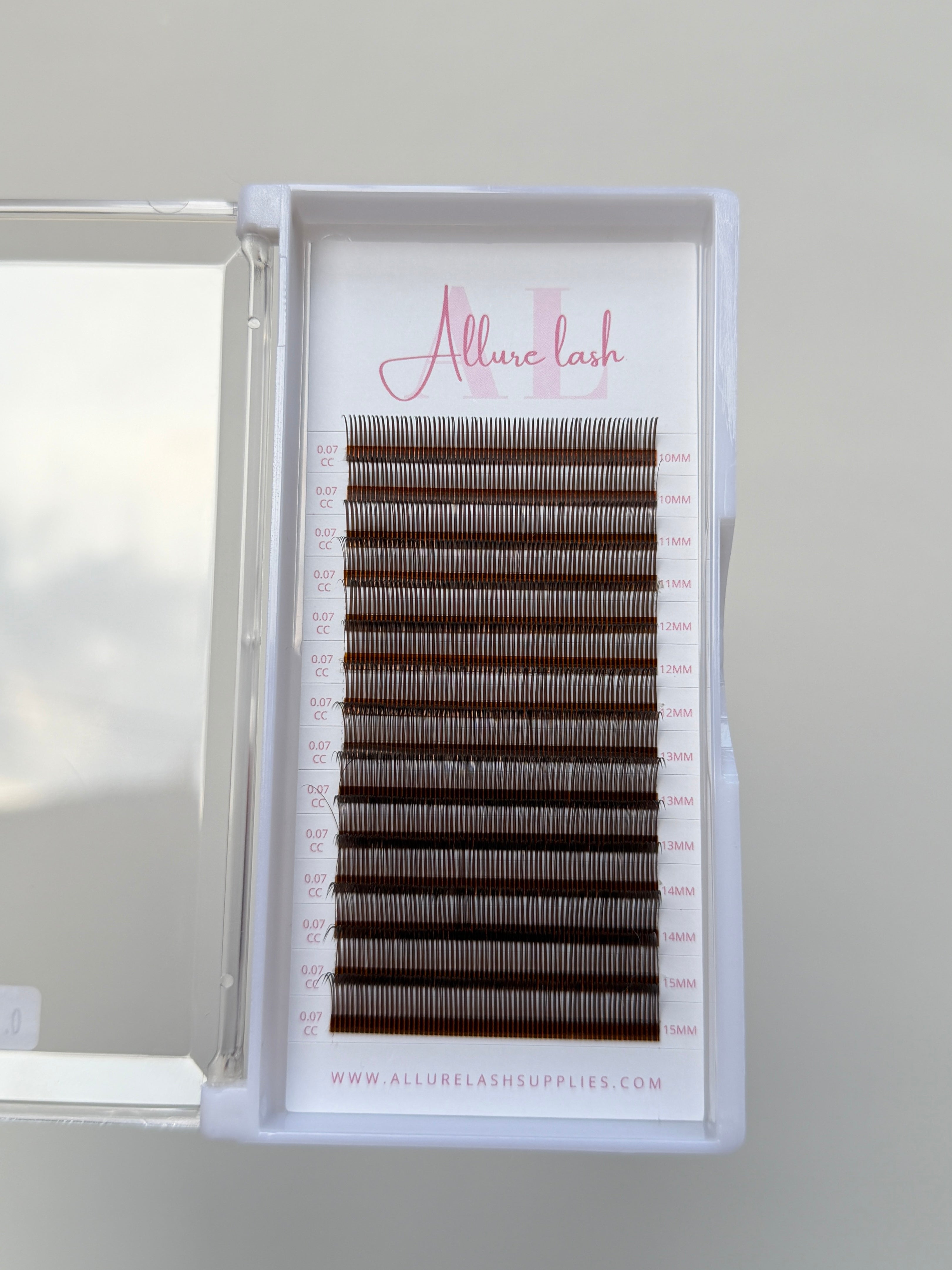 Angel spikes (brown)
